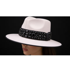 Hat Short Brim Fedora With Jeweled Trim - Colors : Black / W