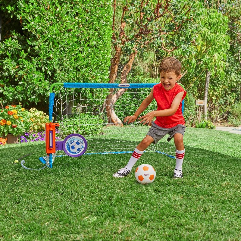 Load image into Gallery viewer, Little Tikes 2-in-1 Water Soccer

